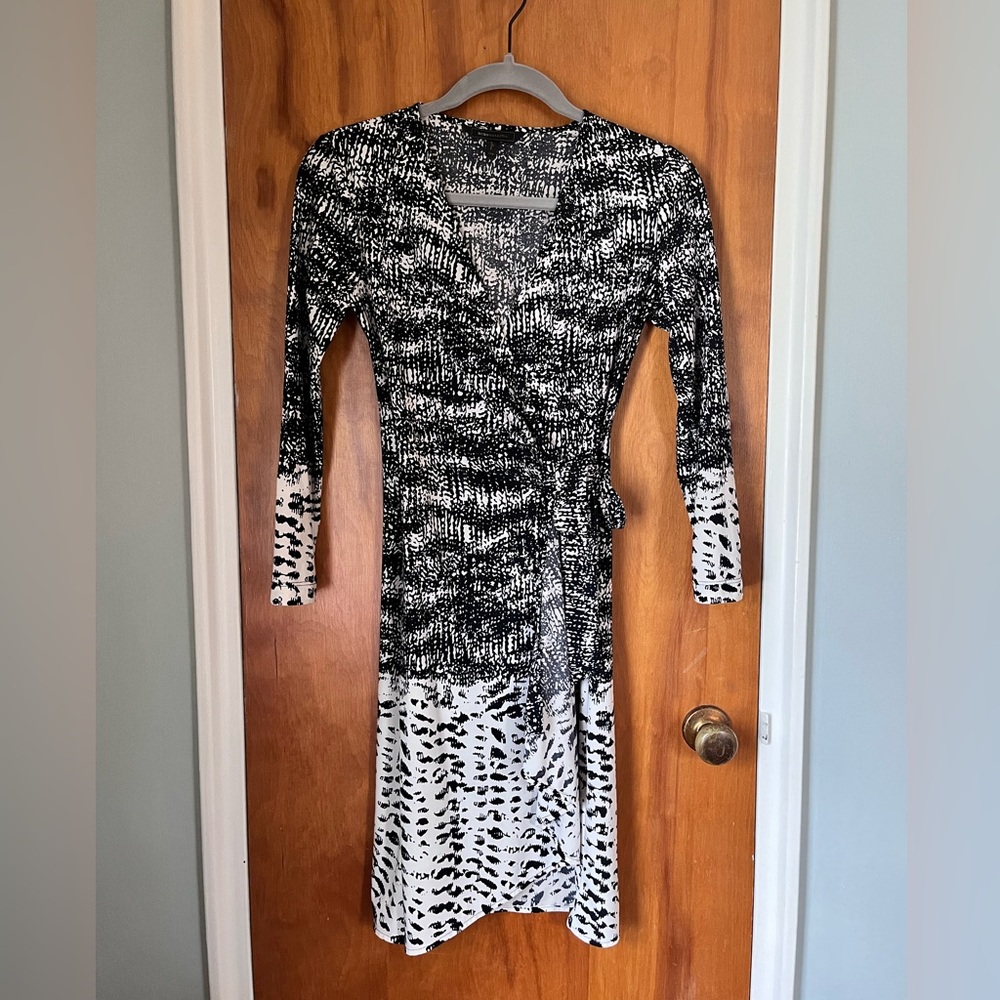 bcbgmaxazria wrap dress